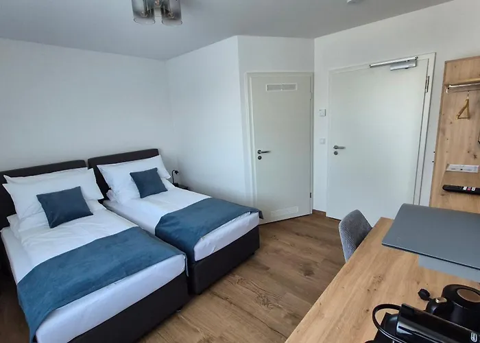 Seibel Doppel-zweibettzimmer Mit Bad Reutlingen